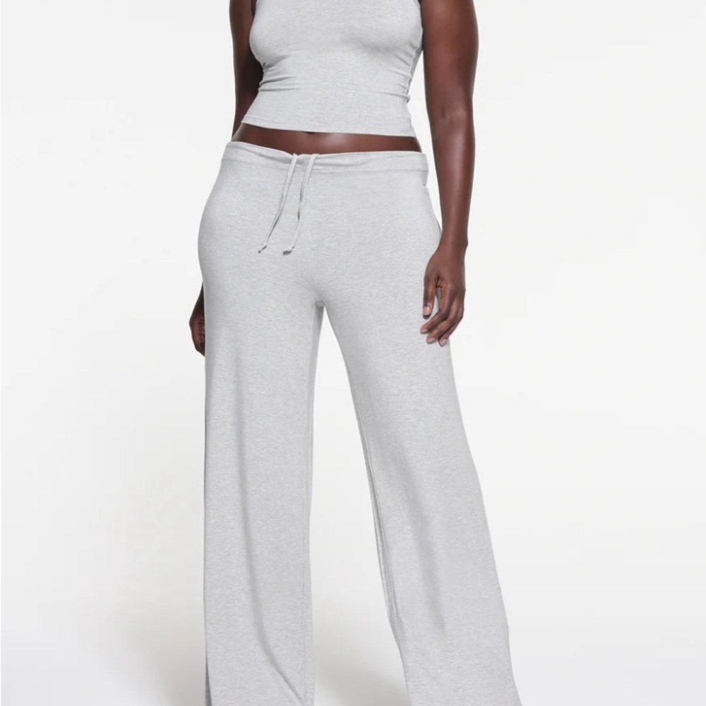 Skims Sleep straight leg pant